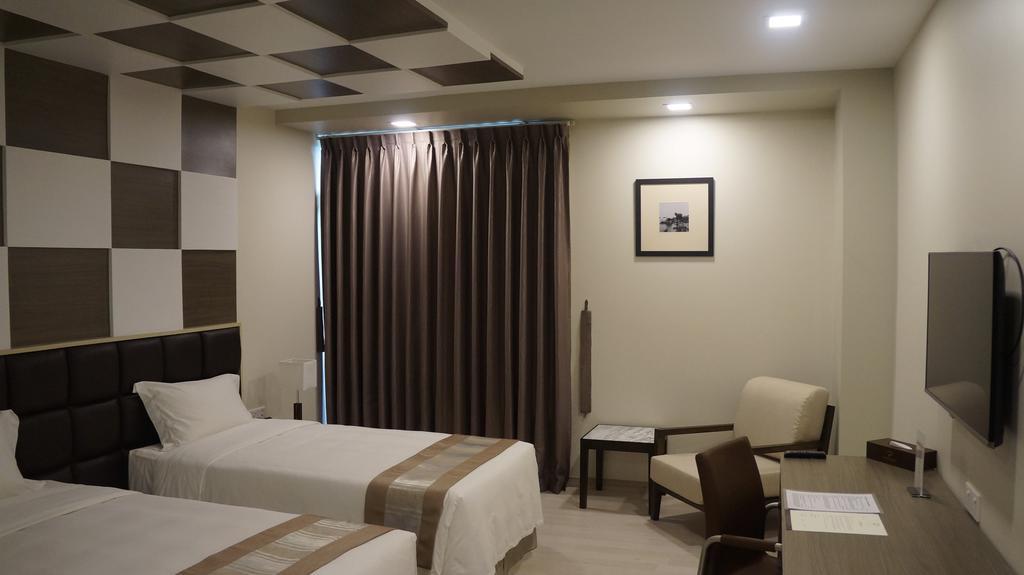 Hotel Parami Yangon Exterior photo